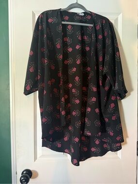 LuLaRoe Black Kimono Top with Pink & Mint Arrow Print
